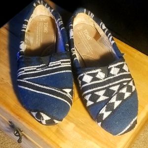 Tom's espadrille/flats. Size 8